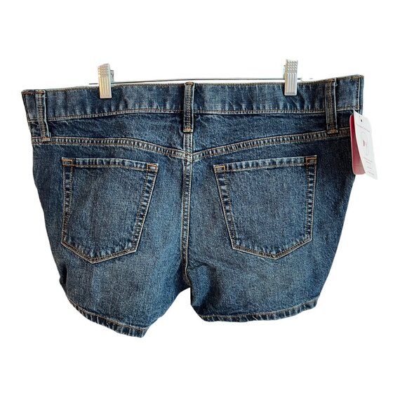 Isabel Maternity Women's Medium Wash Denim Maternity Shorts Size 6 NWT‎ - Picture 2 of 4